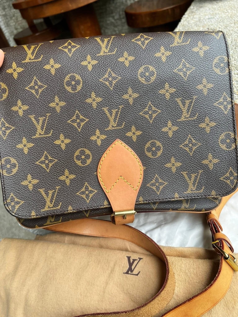 Authentic Louis Vuitton Vintage Cartouchière MM Monogram Crossbod